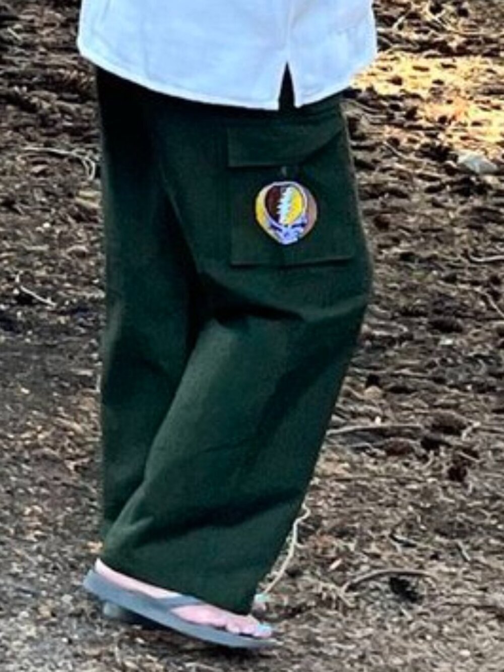 Cotton Drawstring Waist Cargo Pants Unisex with SYF Embroidered Pocket - NWT - Picture 3 of 5
